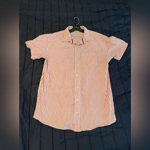 Bundle 2 Old navy shirts
